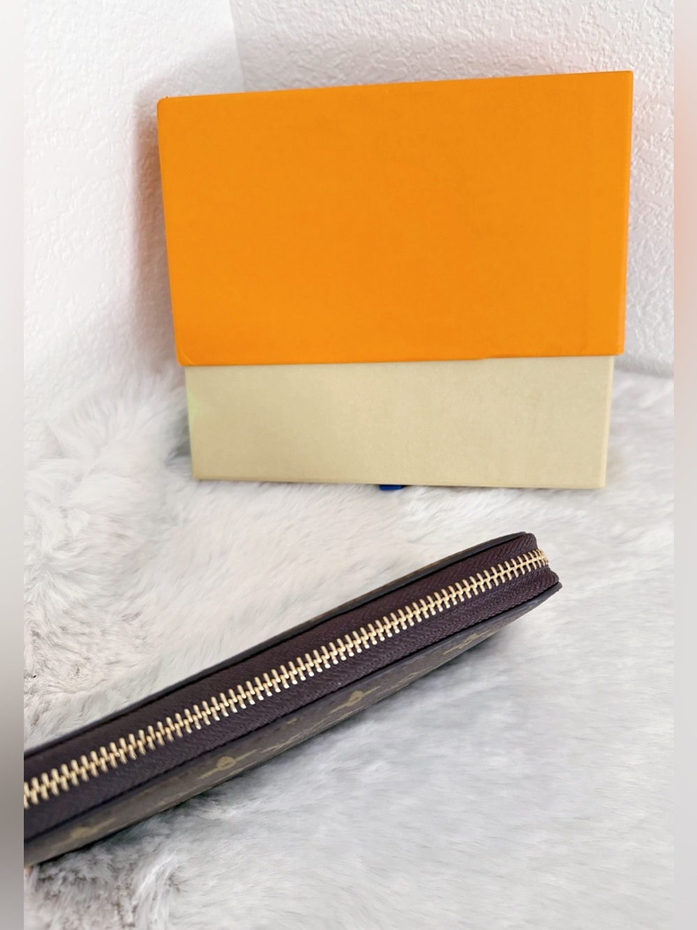 Long Wallet - Picture 3 of 4